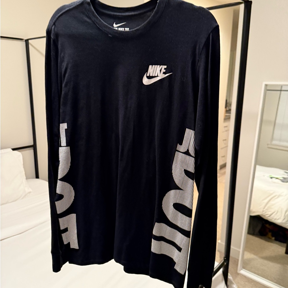 Men’s Nike just do it long sleeve shirt